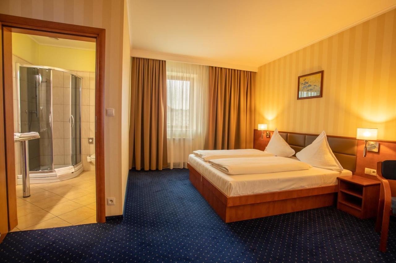 Business Hotel Vega Wrocław Exterior foto